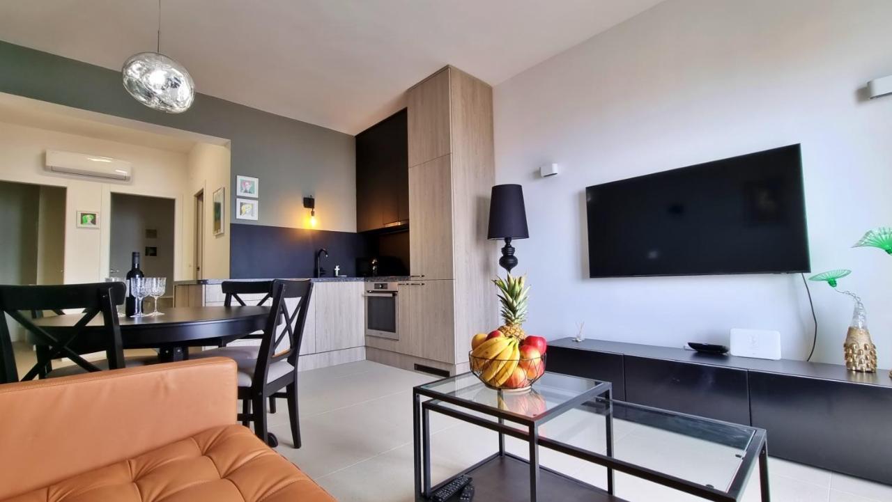 Apartment La Vie Оміш Екстер'єр фото