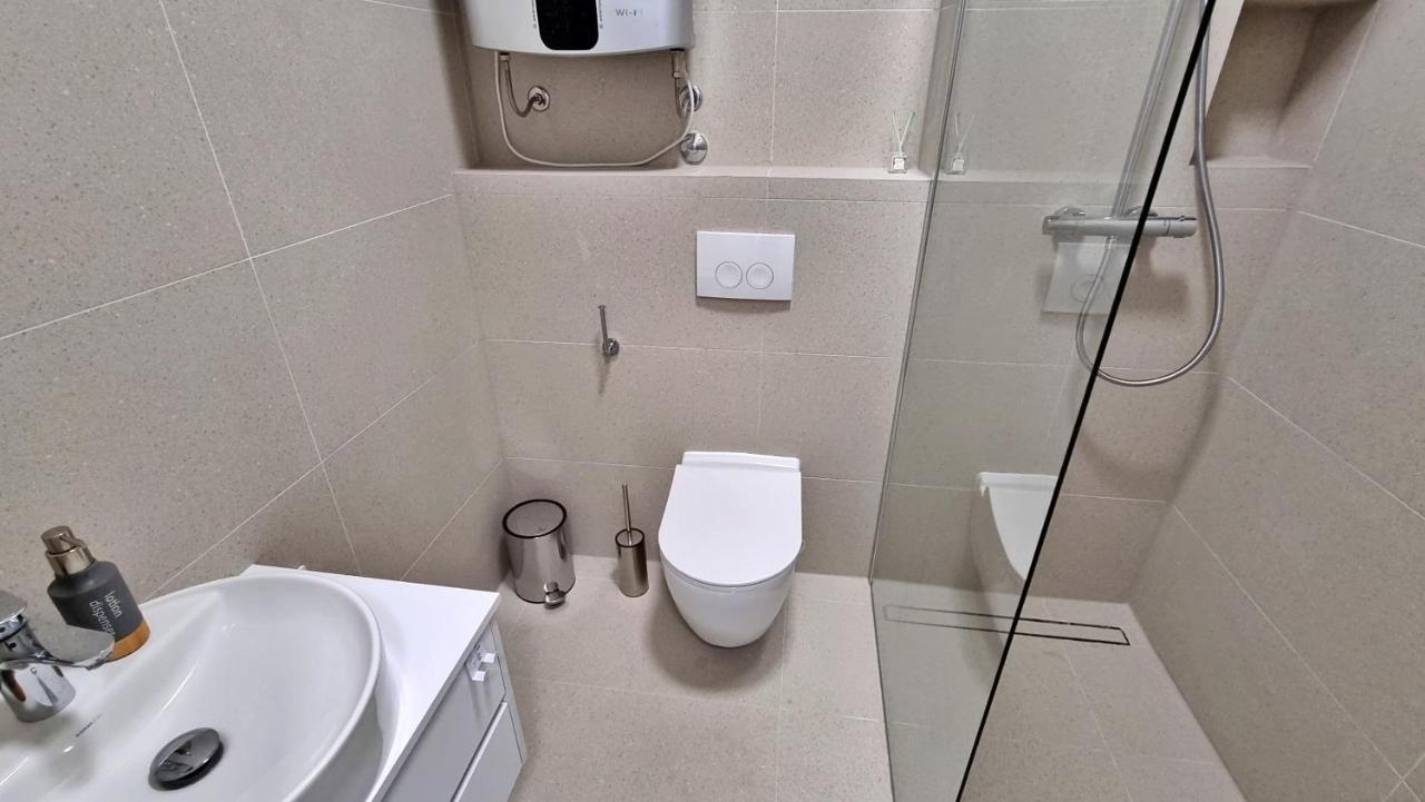 Apartment La Vie Оміш Екстер'єр фото